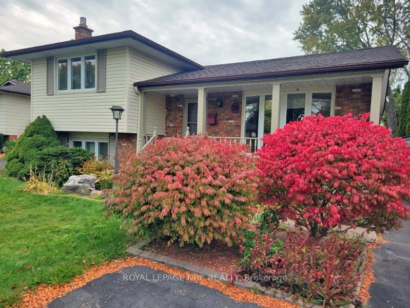 78 Page Dr, Welland, L3C 6E4 | Image 2