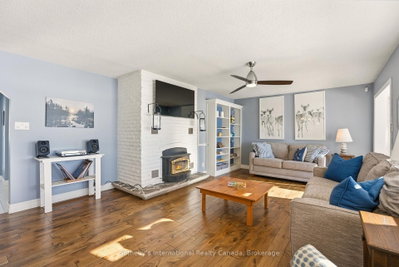 126 CHAPMAN Drive SE — more photos