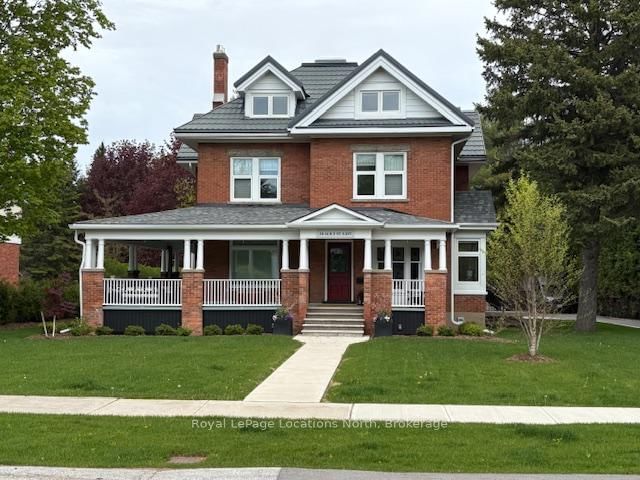 home for lease on 2-20 Alice Street E