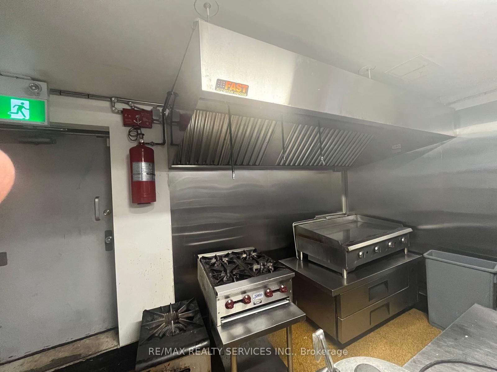 85 John Street S - Photo 4