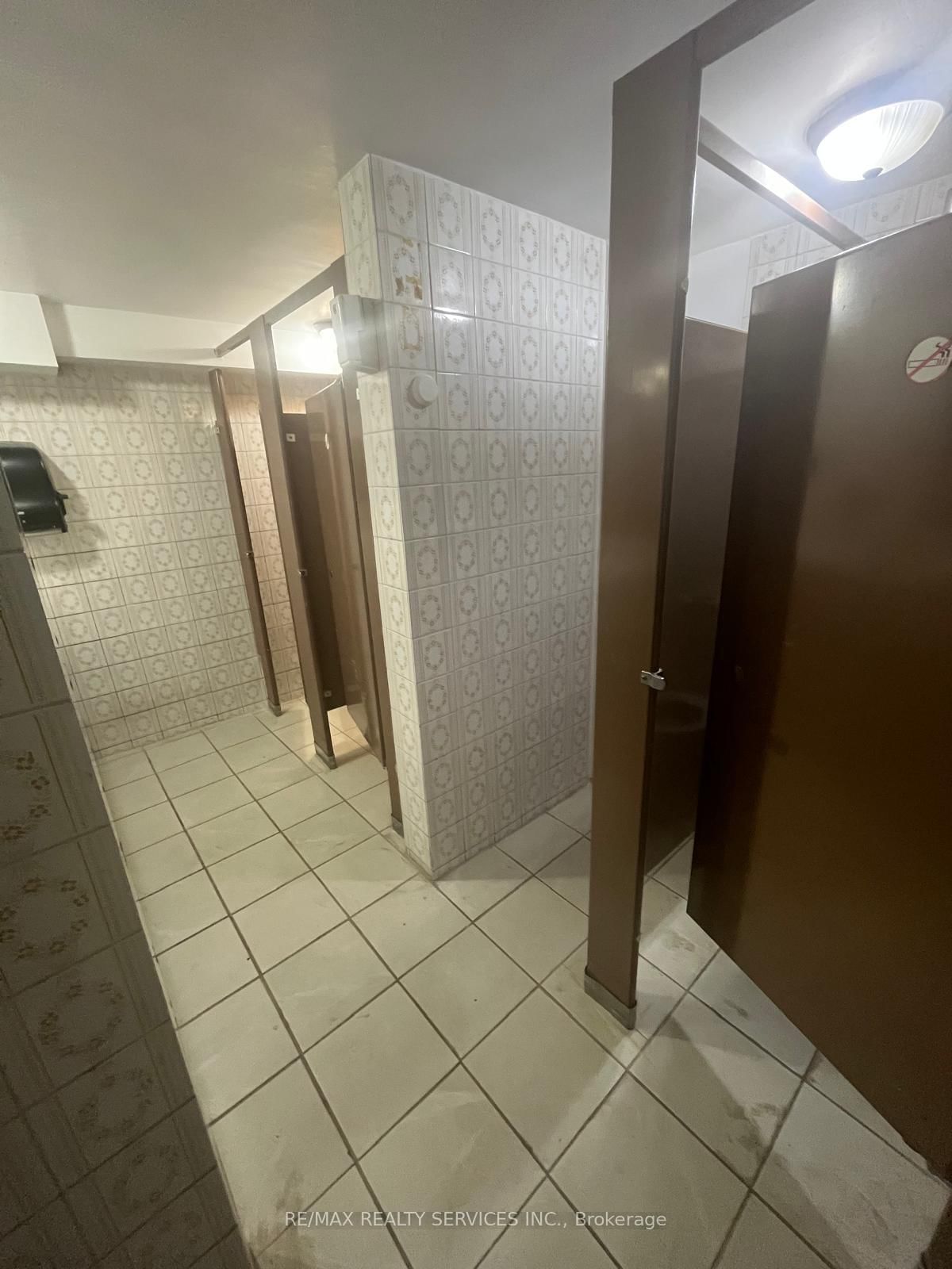 85 John Street S - Photo 5