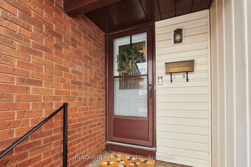 152 Burnetts Grove Circ, Ottawa, K2J 1S9 | Image 2