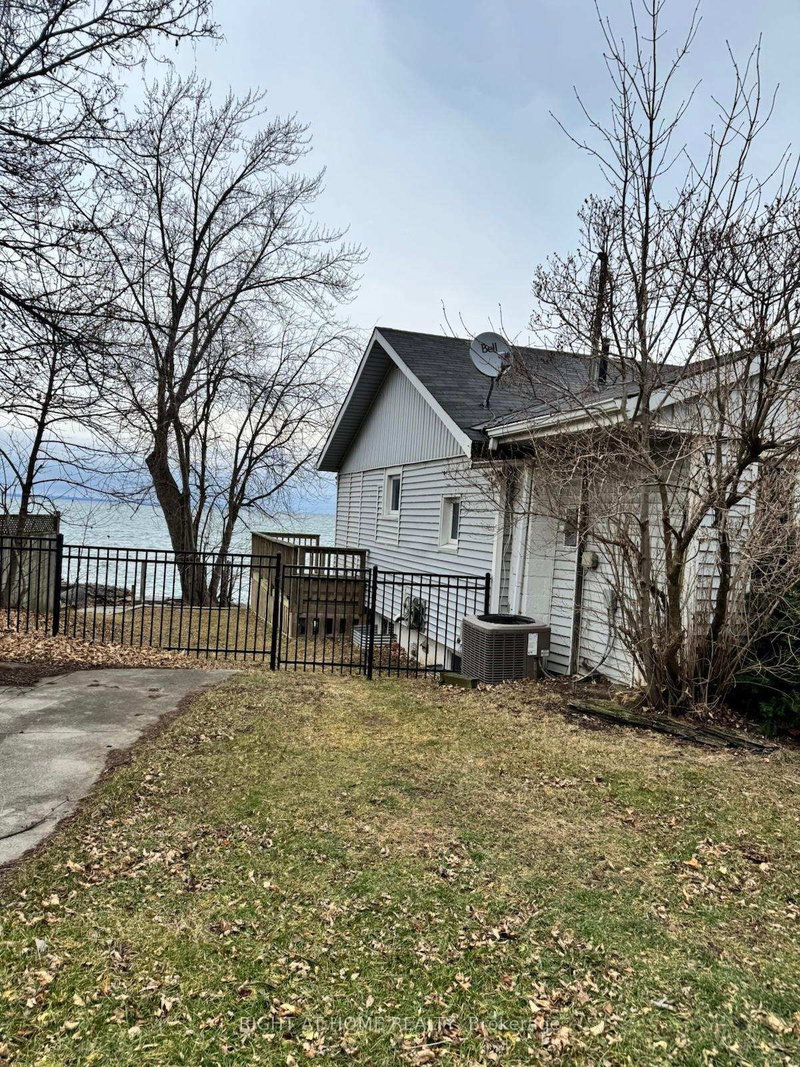 18 1/2 LAKESHORE Dr, Hamilton, L8E 5C6 | Image 2