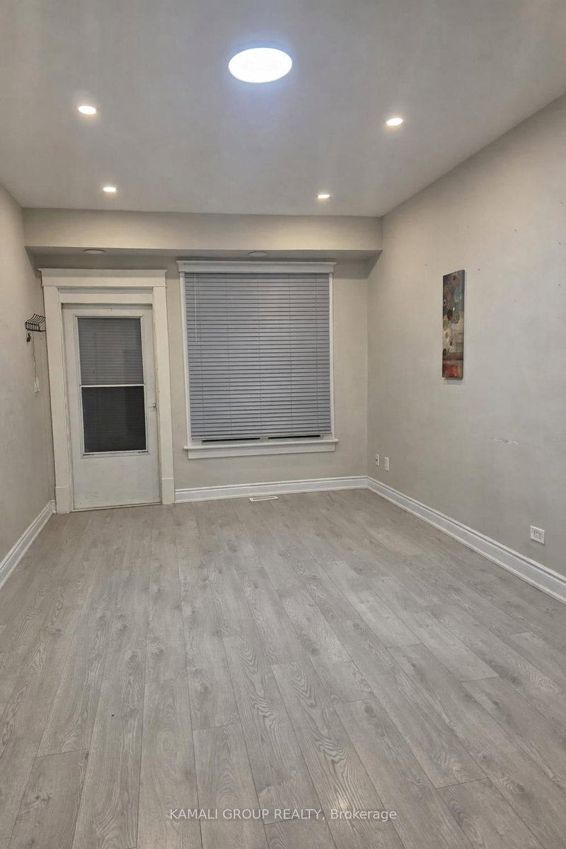 MAIN - 4554 Third Ave, Niagara Falls, L2E 4L2 | Image 3