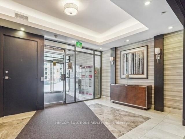 618 - 101 Shoreview Pl, Hamilton, L8E 0K2 | Image 2