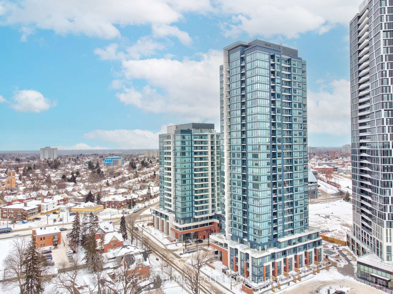 Condo for sale at 2905-15 Wellington Street, Kitchener, Ontario, N2G 0E4 - MLS: X12749128