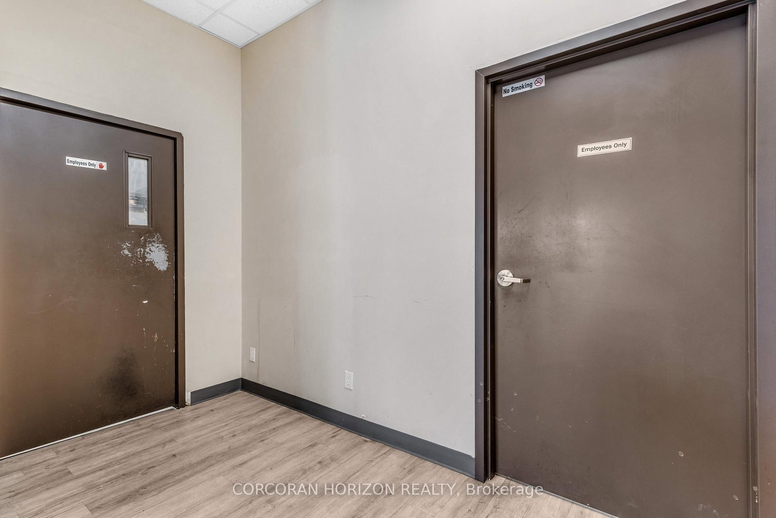 485 Silvercreek Parkway N, Unit 7 - Photo 17