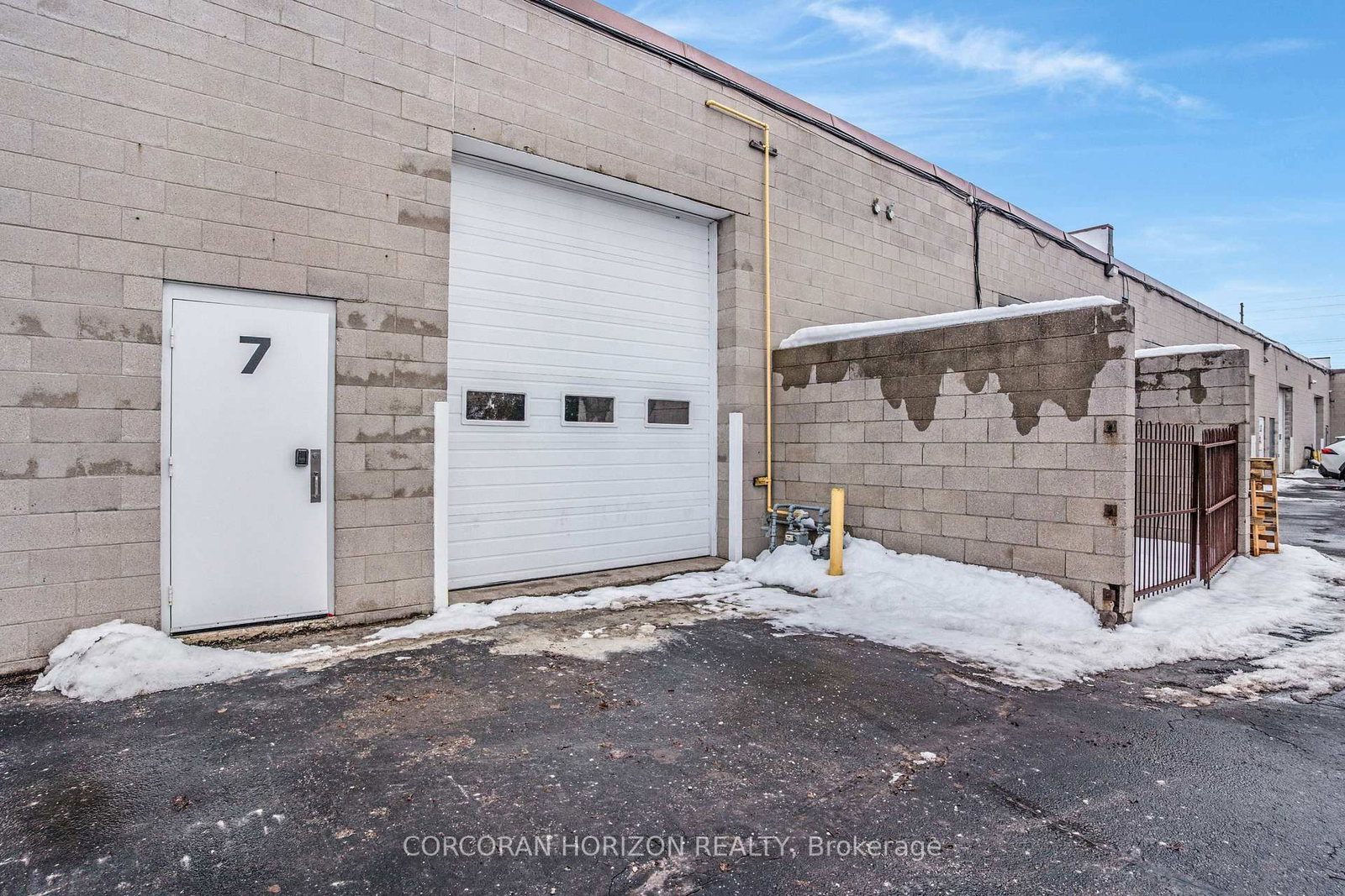 485 Silvercreek Parkway N, Unit 7 - Photo 31