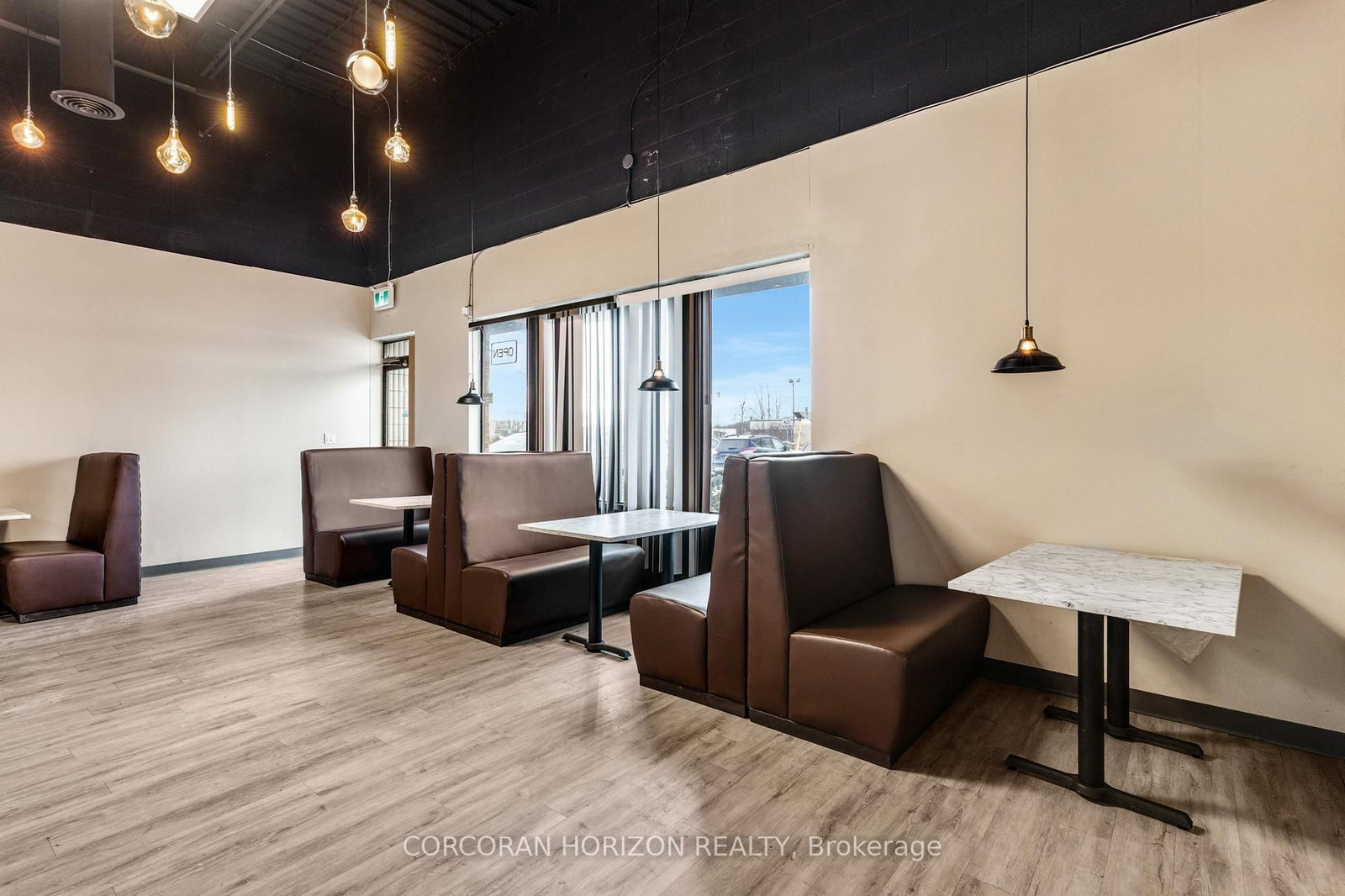 485 Silvercreek Parkway N, Unit 7 - Photo 4