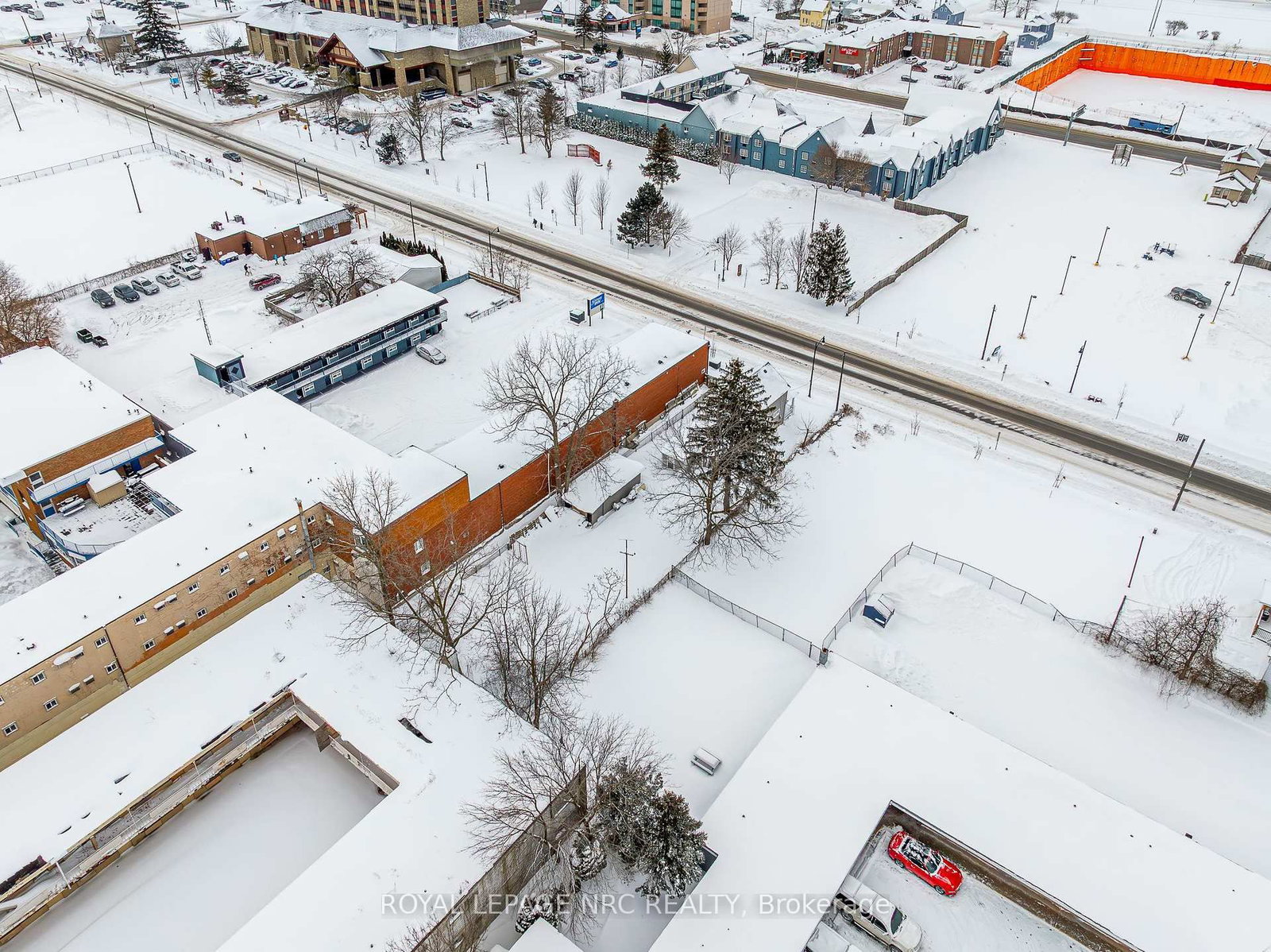 5930 Fallsview Avenue - Photo 7