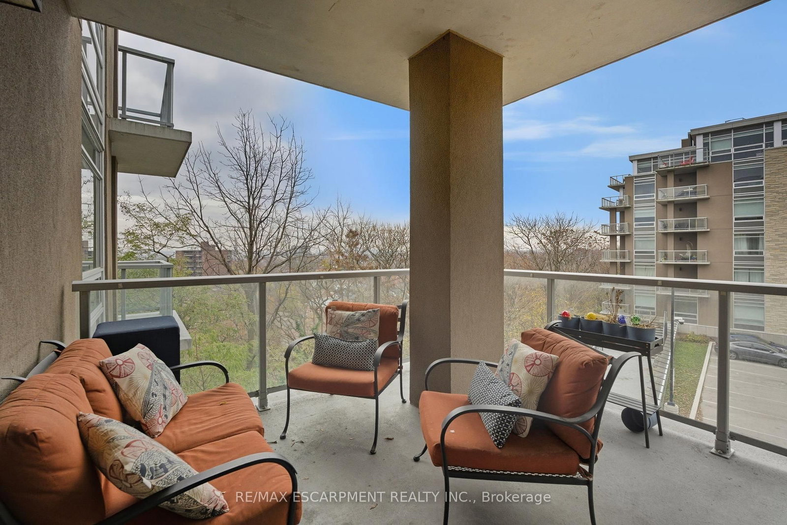 Condo for sale at 308-455 Charlton Avenue, Hamilton, Ontario, L8N 0B2 - Stinson - MLS: X12749408