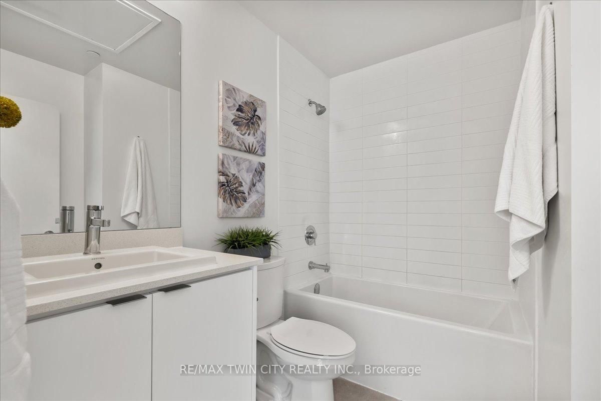 55 Duke Street W, Unit 505 - Photo 18