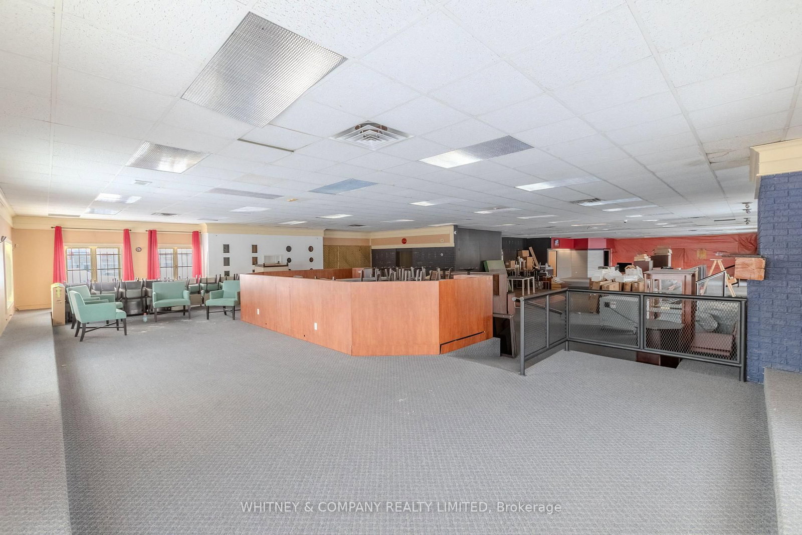 409 Woodlawn Road W - Photo 3