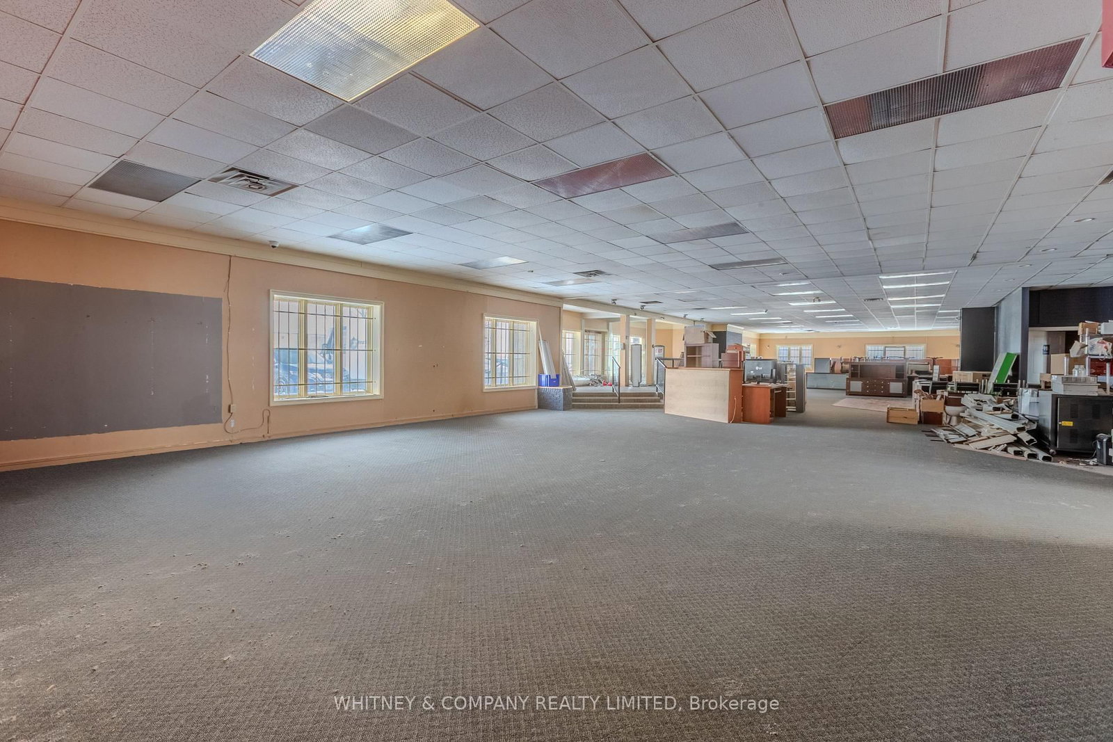 409 Woodlawn Road W - Photo 4