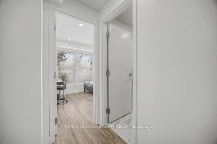 69 Blythwood Road N, Unit #1 Main - Photo 4