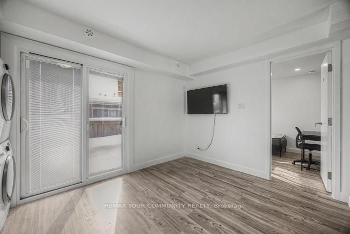 69 Blythwood Road N, Unit #1 Main - Photo 8