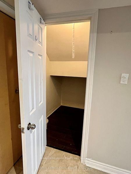 43 WOODLAWN Avenue, Unit BSMT - Photo 10