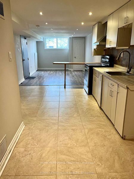 43 WOODLAWN Avenue, Unit BSMT - Photo 2