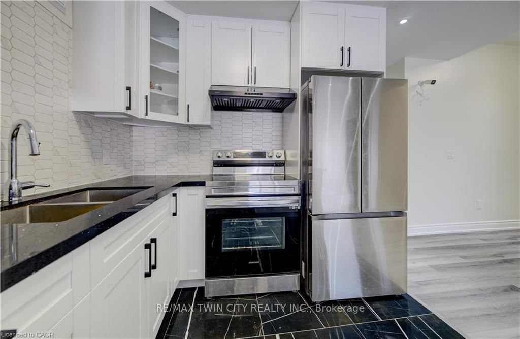 588 BECKVIEW Crescent - Photo 34