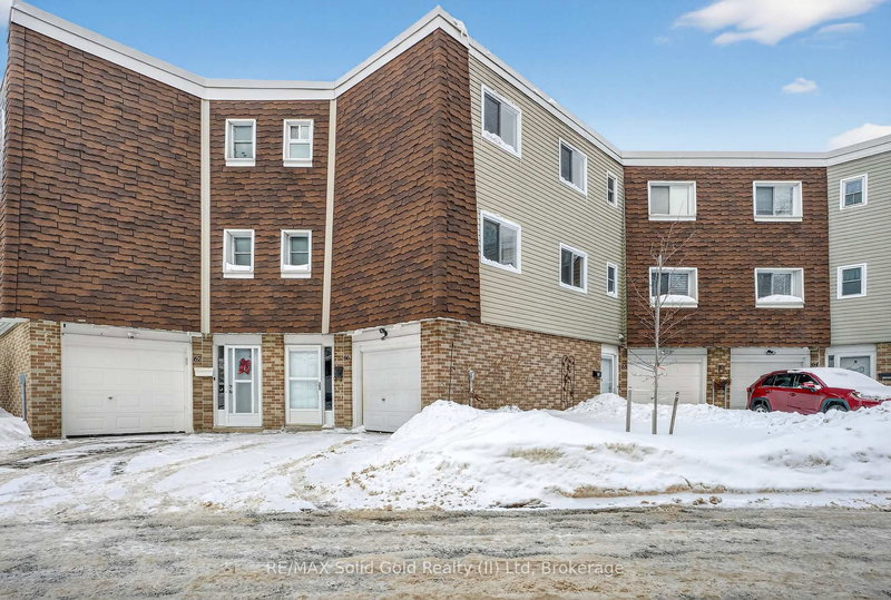 66 - 60 Elmsdale Dr, Kitchener, N2E 2G4 | Image 3