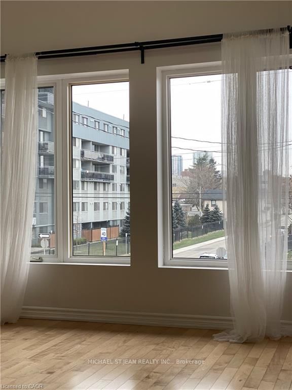 Condo for lease at 201-130 Wellington Street, Hamilton, Ontario, L8R 1N3 - Landsdale - MLS: X12751200