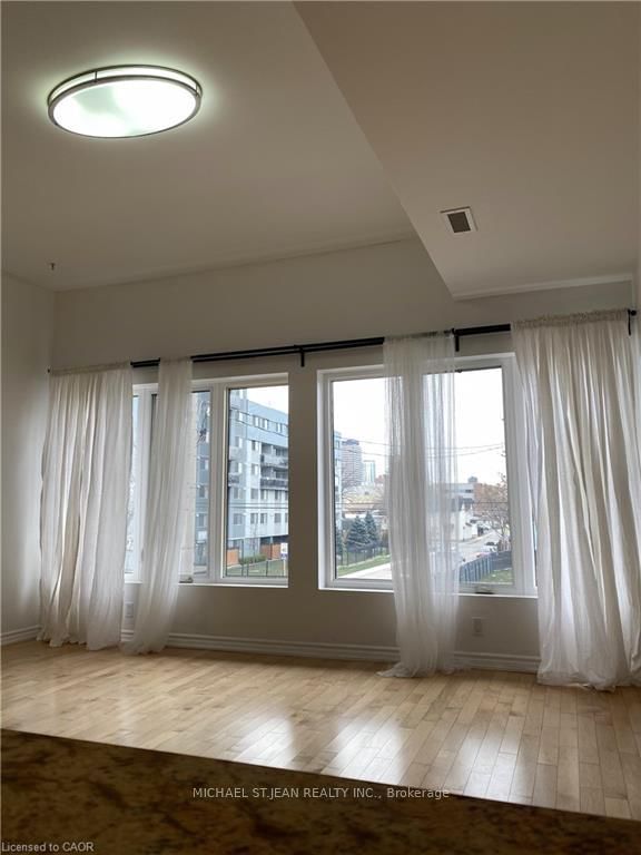 Condo for lease at 201-130 Wellington Street, Hamilton, Ontario, L8R 1N3 - Landsdale - MLS: X12751200