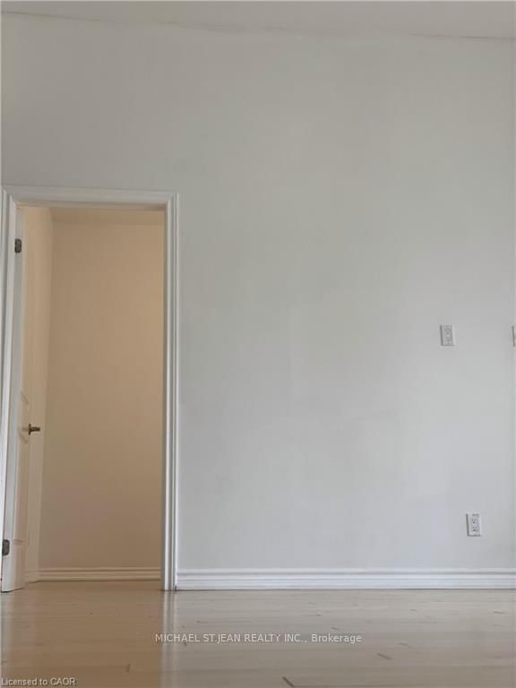 Condo for lease at 201-130 Wellington Street, Hamilton, Ontario, L8R 1N3 - Landsdale - MLS: X12751200