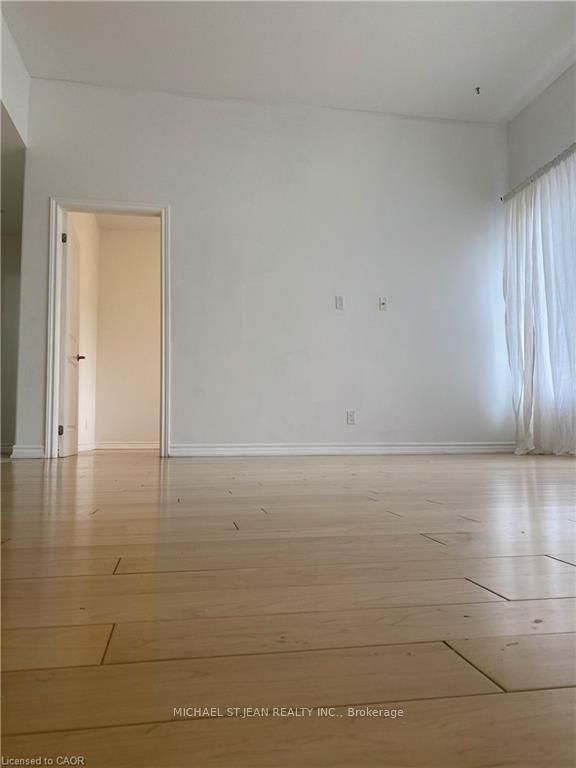 Condo for lease at 201-130 Wellington Street, Hamilton, Ontario, L8R 1N3 - Landsdale - MLS: X12751200