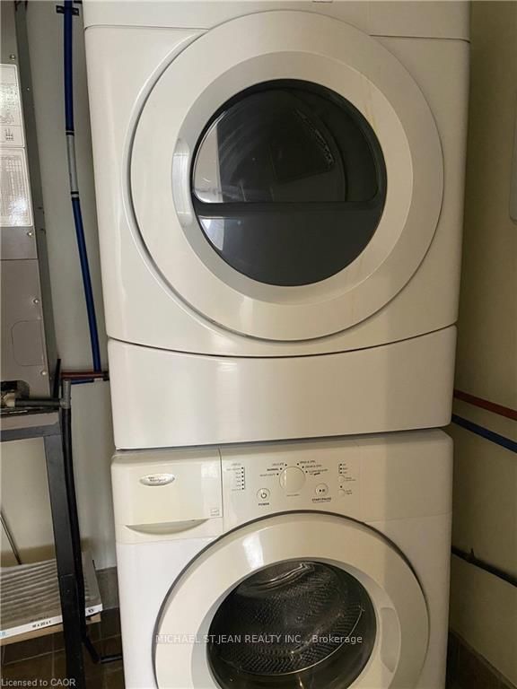 Condo for lease at 201-130 Wellington Street, Hamilton, Ontario, L8R 1N3 - Landsdale - MLS: X12751200