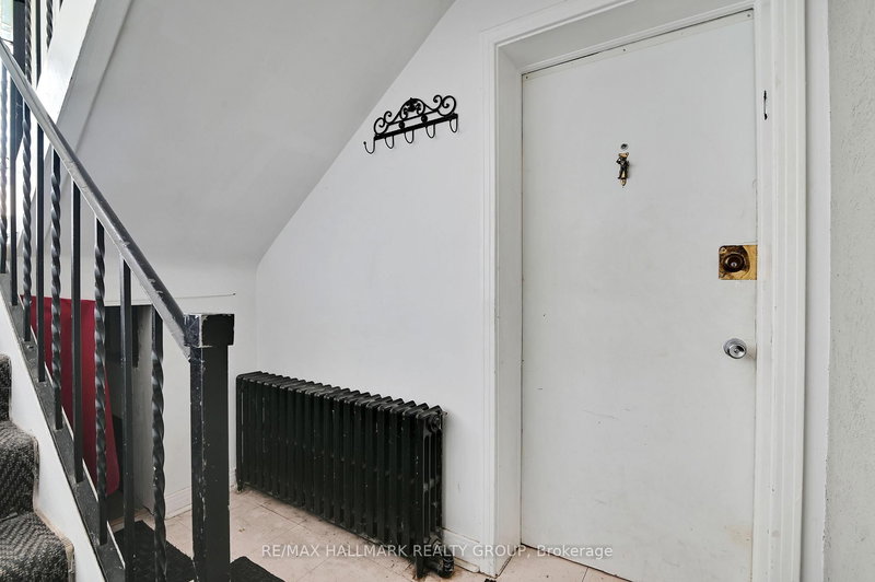 55 Ivy Cres, Ottawa, K1M 1Y1 | Image 2