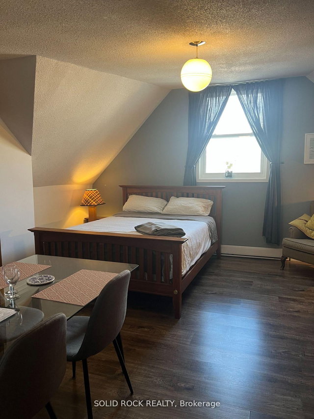 C - 71 King Street E