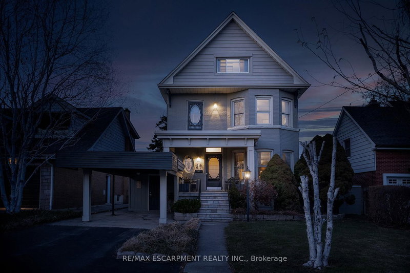 47 Mountain Park Ave, Hamilton, L9A 1A1 | Image 3