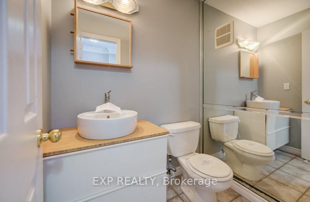 Townhouse for sale at 54 Nicklaus Drive, Hamilton, Ontario, L8K 6H3 - Vincent - MLS: X12751938