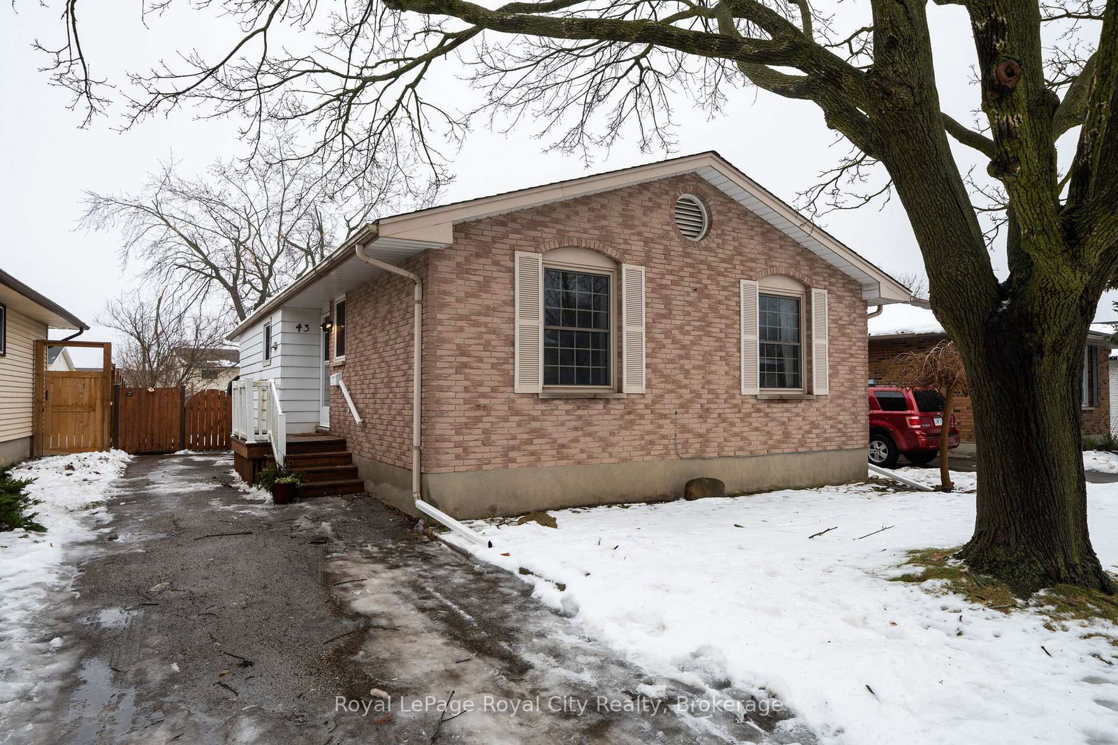 Listing Image 9