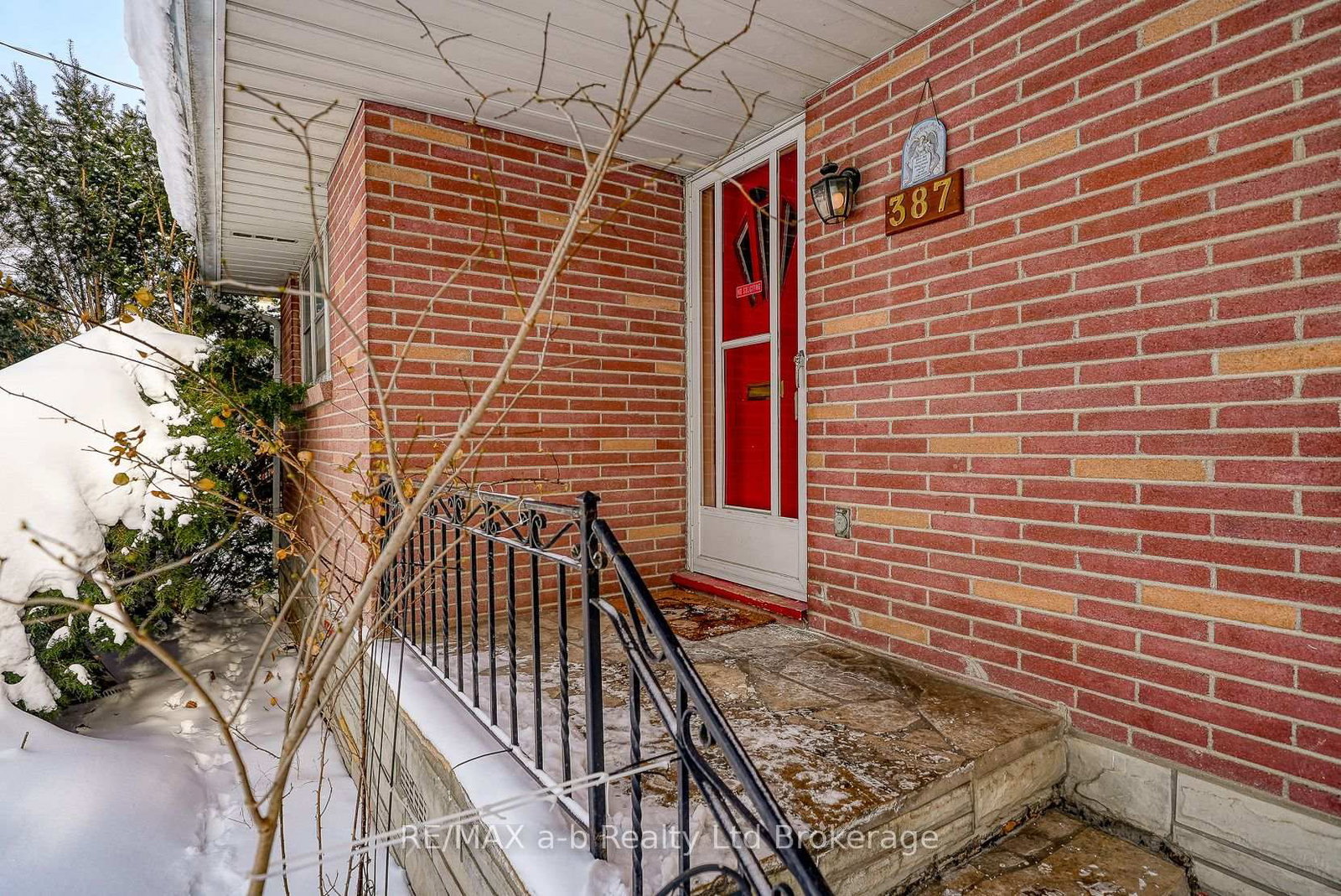 Listing Image 6