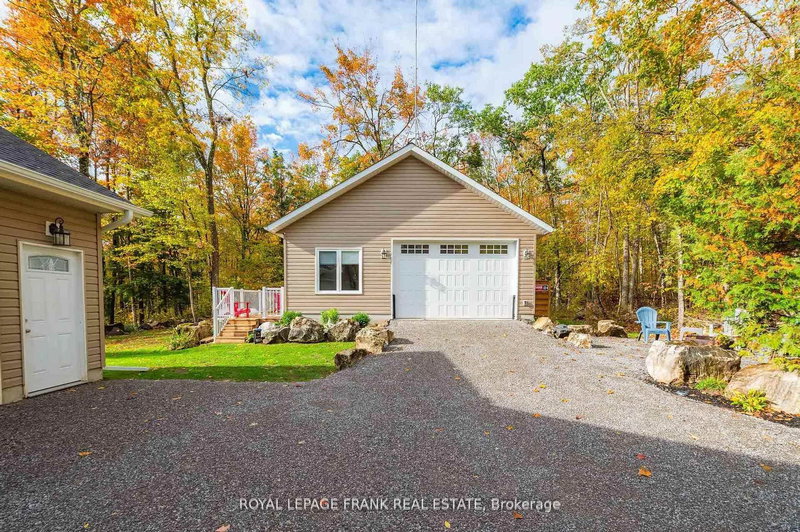 25 Lakeland Ave, Trent Lakes, K0L 1J0 | Image 2