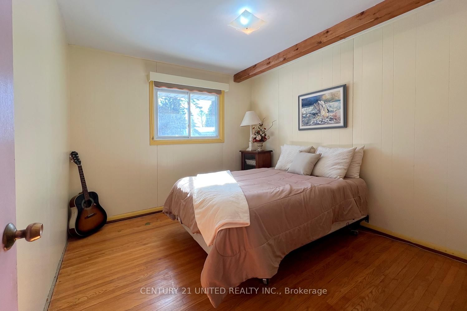 Detached House for sale at 28 Weller Crescent, Peterborough, Ontario, K9J 6J5 - Monaghan Ward 2 - MLS: X12752334