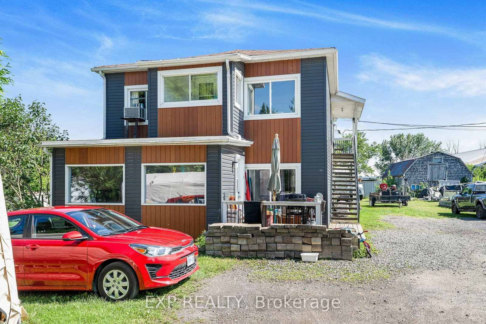 309-313 Front Road • Hawkesbury, ON photo 3