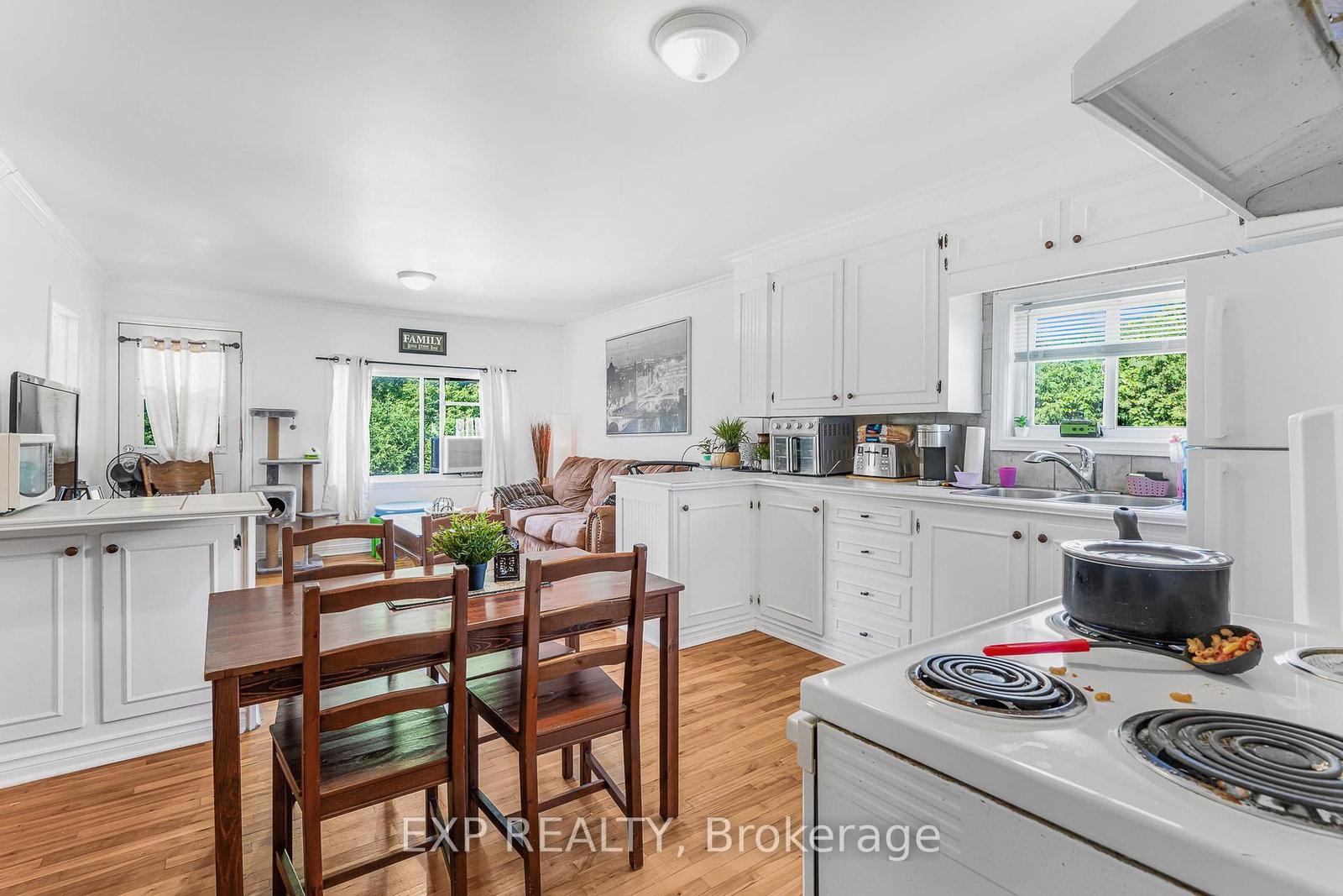 309-313 Front Road • Hawkesbury, ON photo 8
