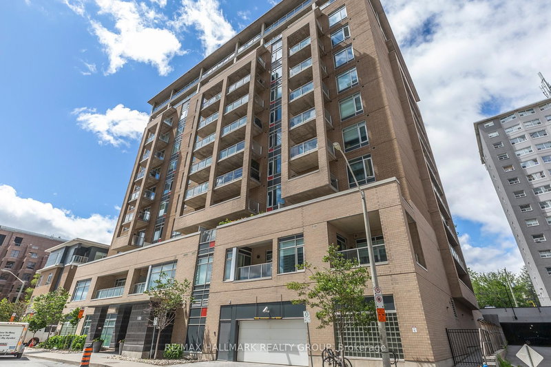 home for lease on 403-100 Champagne Avenue S