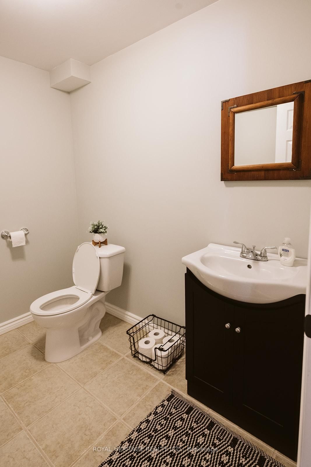 Detached House for sale at 79 Quinlan Road, Madoc, Ontario, K0K 2K0 - Madoc - MLS: X12753002