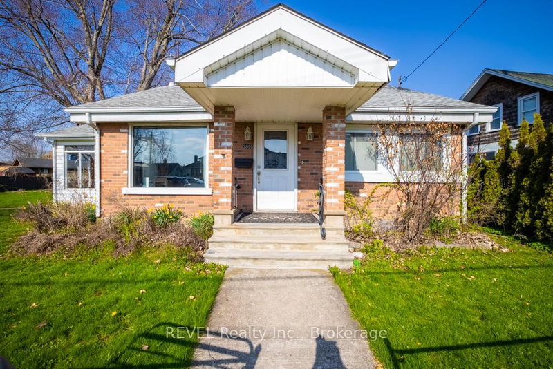 389 Ridgeway Rd Rd, Fort Erie, L0S 1B0 | Image 2