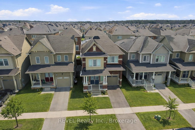 67 Esther Cres, Thorold, L3B 0G3 | Image 2