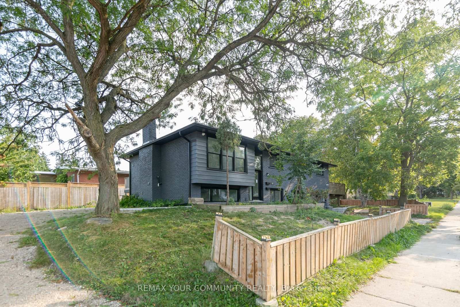 69 Blythwood Road N, Unit 2 Basement - Photo 2