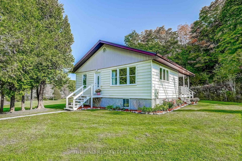 949 Raymond Rd, Muskoka Lakes, P0B 1M0 | Image 2