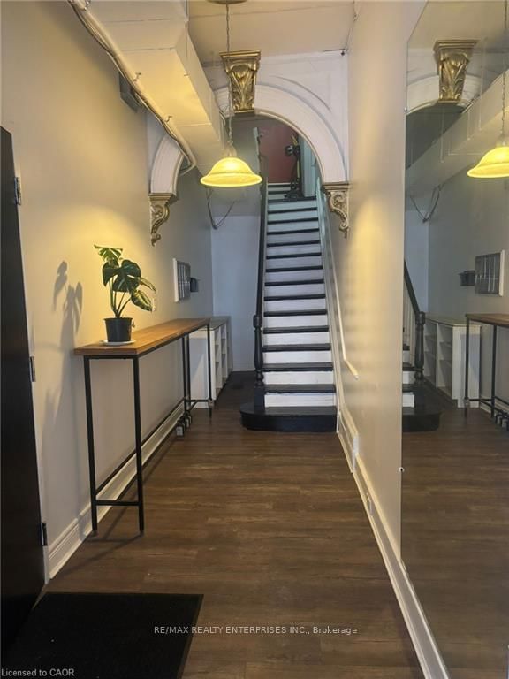 2A - 156 James St S, Hamilton, L8P 3A2 | Image 3