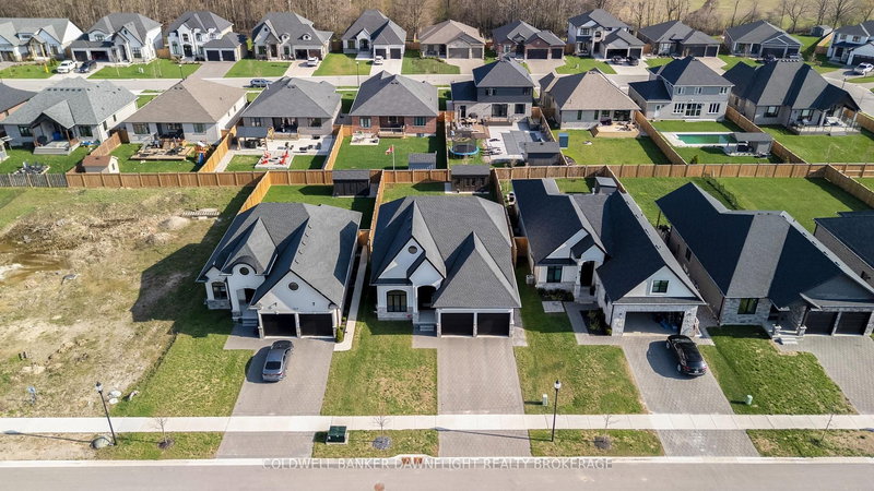 160 Foxborough Pl, Thames Centre, N0M 2P0 | Image 2