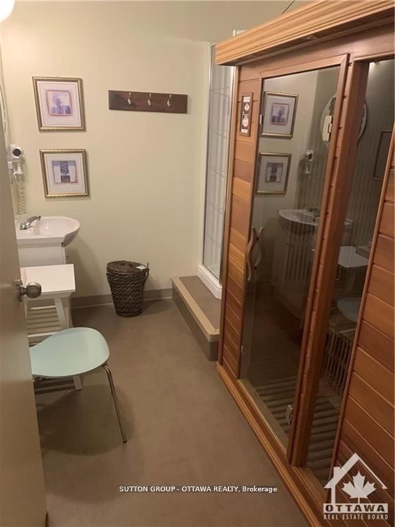 52 Armstrong Street W - Photo 7