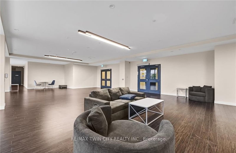 807 - 128 King St, Waterloo, N2J 0E9 | Image 3