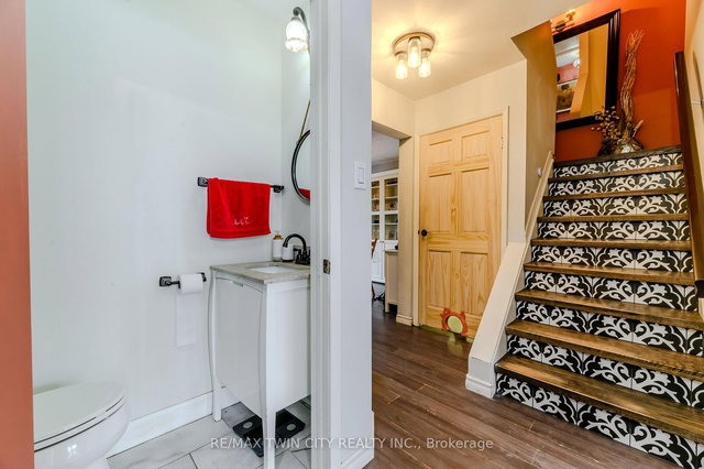 12 White Owl Crescent